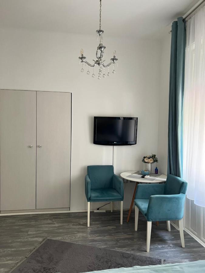 Center Cosy Vintage Apartment โนวีซาด ภายนอก รูปภาพ